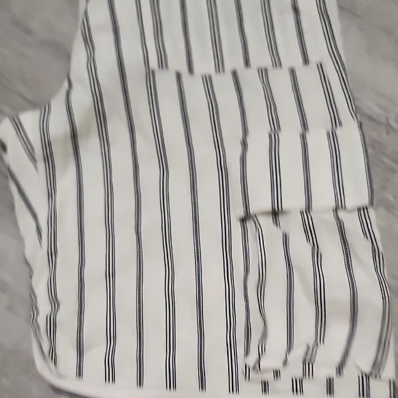 Monteau Black and Linen White Wide Leg Pants - Picture 4 of 8